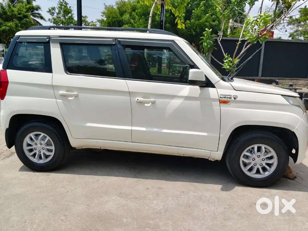 Mahindra Tuv 300 Plus 2016