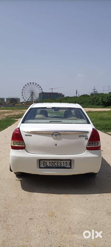 Toyota Etios 2014 Cng & Hybrids Well Maintained