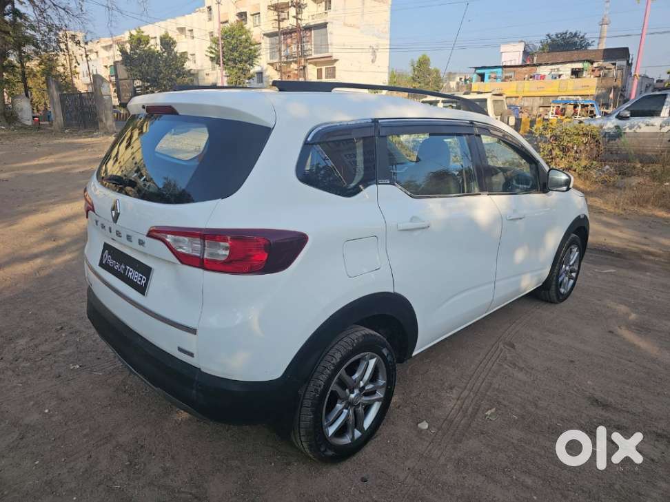 Renault Triber Rxz, 2020, Petrol