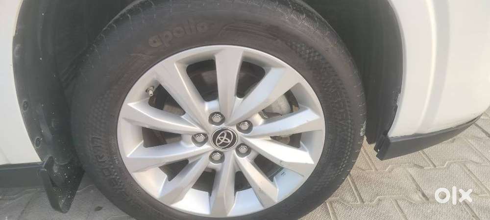 Toyota Innova Hycross 2.0 Vx Hybrid 7 Str, 2023