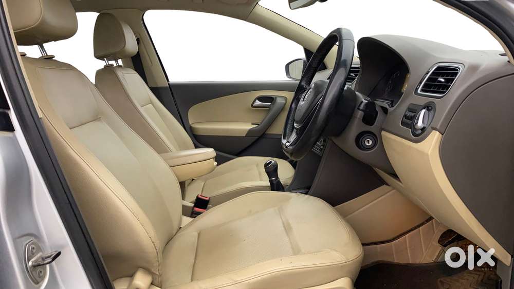 Volkswagen Vento 2013-2015 1.6 Highline, 2016, Petrol