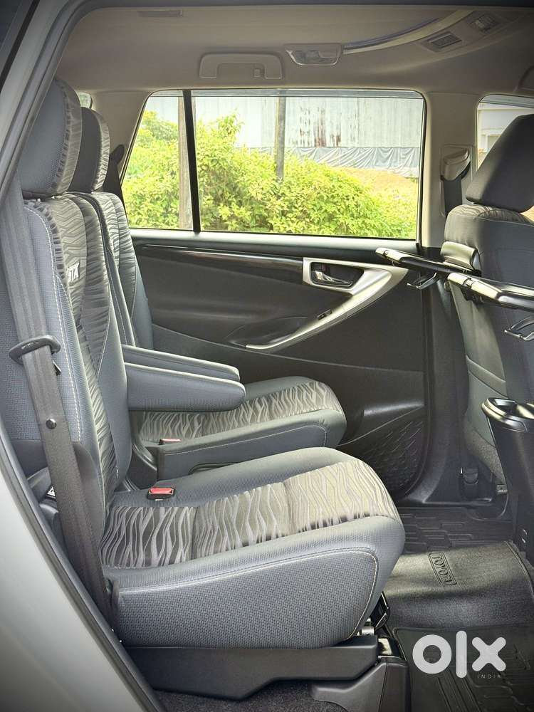 Toyota Innova Crysta 2.4 V 7 Str, 2024, Diesel