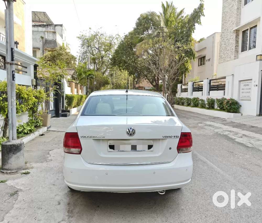 Volkswagen Vento 1.2l Tsi Highline Plus At Petrol, 2014, Petrol