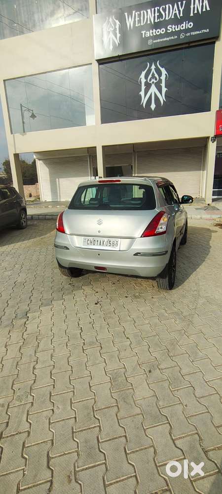 Maruti Suzuki Swift Vxi 1.2 Abs Bs-iv, 2011