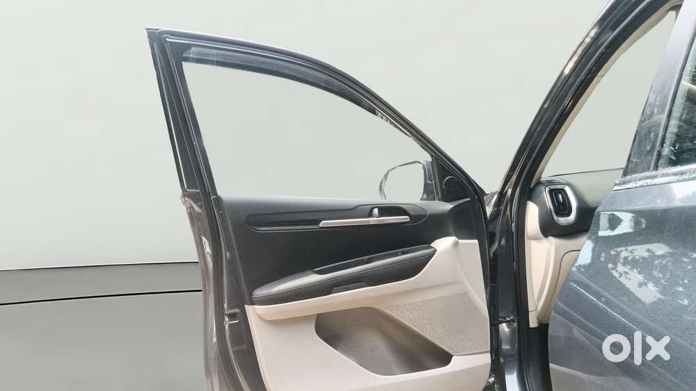 Kia Sonet Htx D, 2023, Petrol
