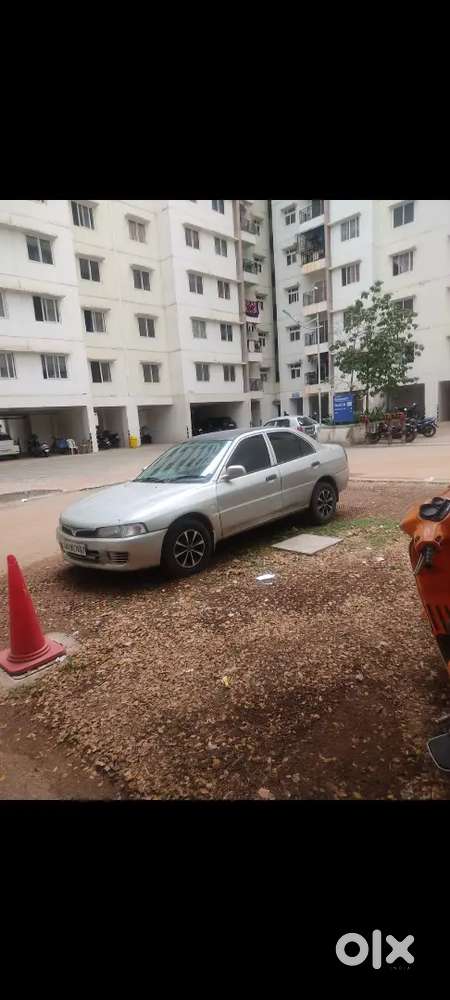 Mitsubishi Lancer Glxi 2001