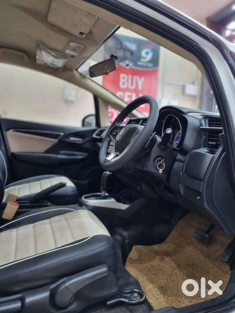 Honda Jazz V Cvt, 2017, Petrol