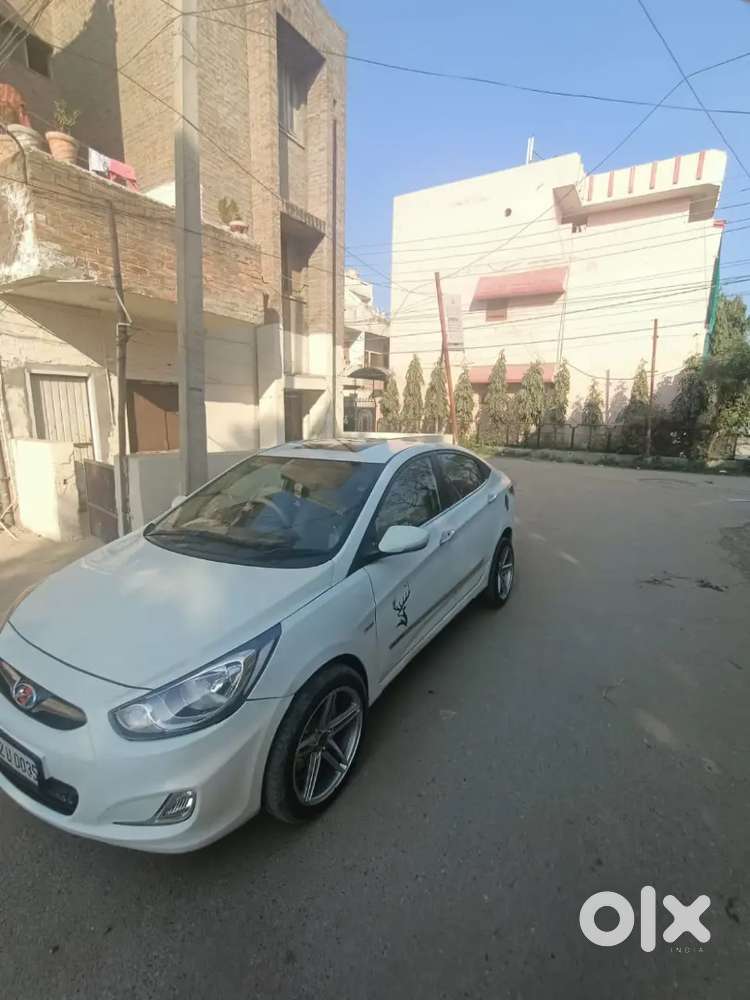 Hyundai Verna 1.6 Sx Crdi 2012