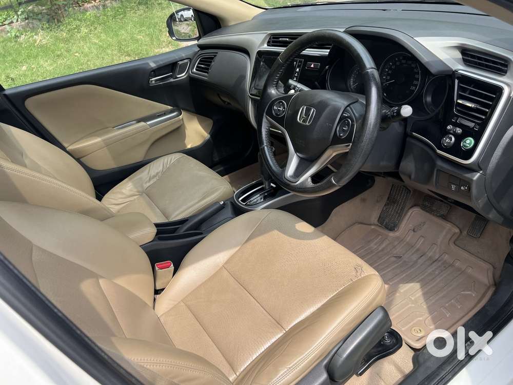Honda City V At Sunroof I-vtec, 2017, Petrol