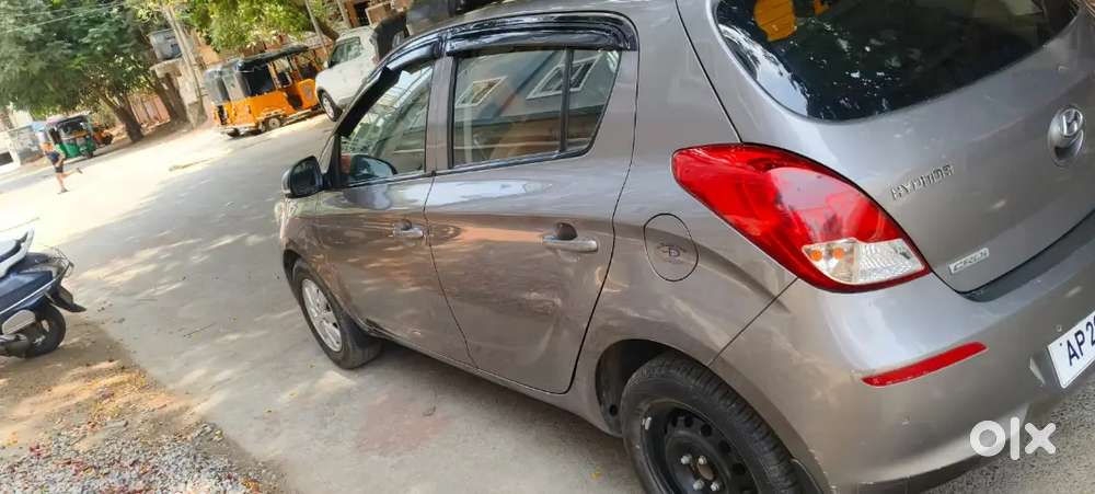 I20 Sports Disel Showroom Track