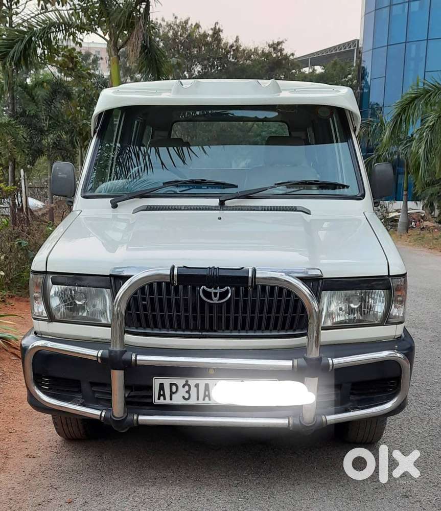 Sparingly Used Qualis. Rc, Green Tax Valid Till 2030. White Color Qual