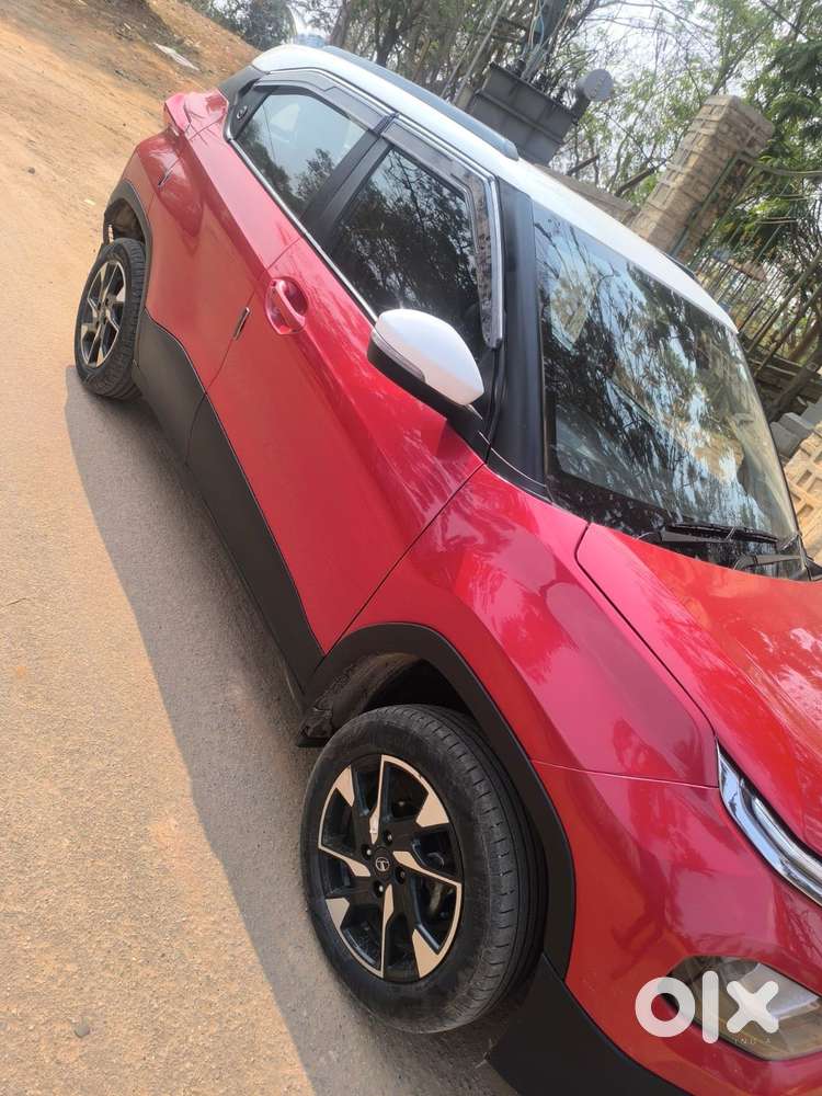 Tata Punch Creative Dual Tone Mt Sunroof, 2024, Petrol