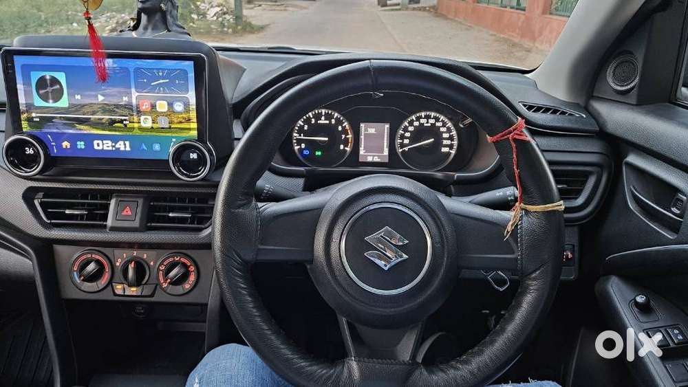 Maruti Suzuki Brezza 1.5 Lxi Smart Hybrid, 2024, Petrol