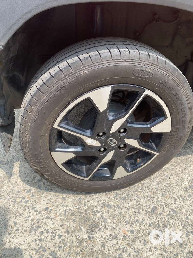 Tata Punch 1.2 Revotron Creative Ira Pack Amt Dual Tone, 2022, Petro..