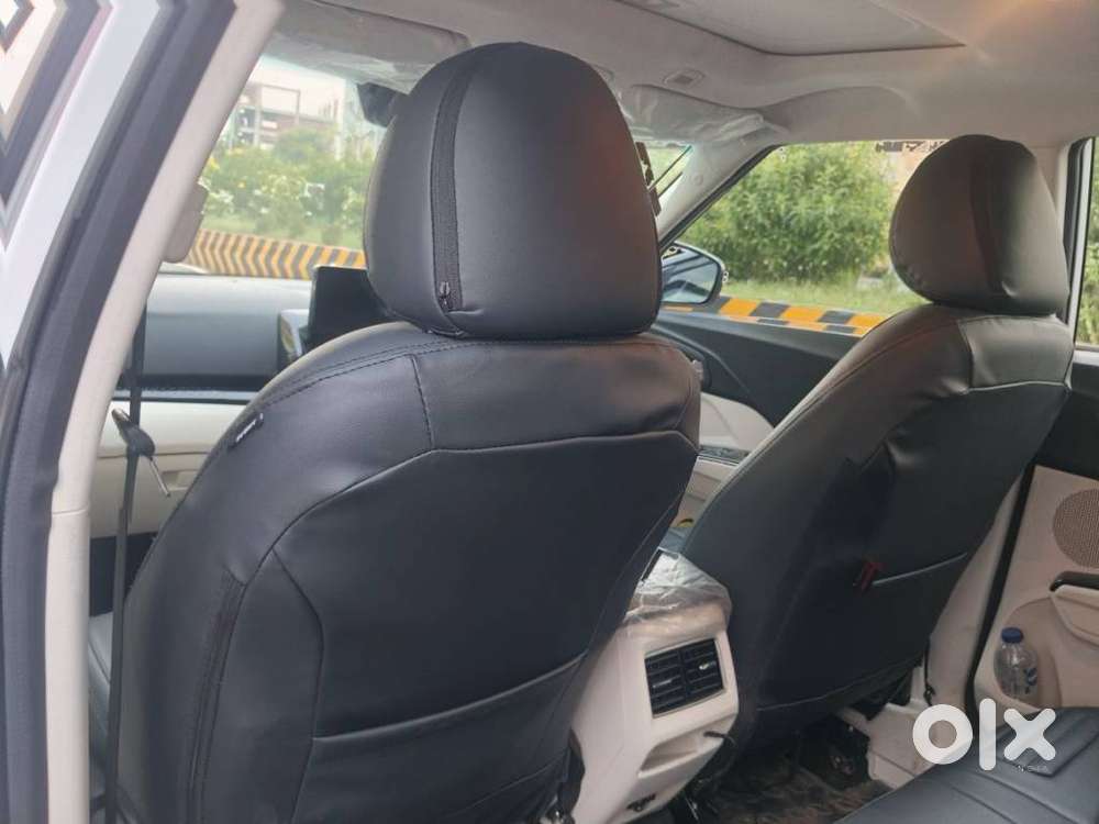 Mahindra Xuv 3xo Ax5 Pm Mt, 2024, Petrol