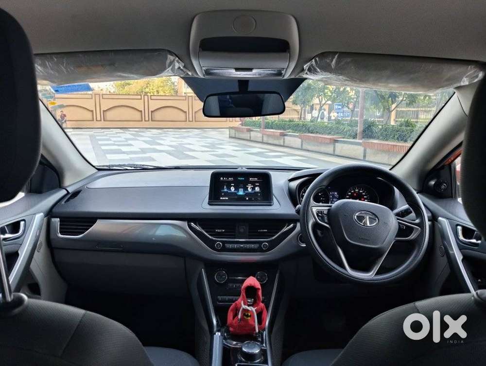 Tata Nexon Amt Xza Plus, 2018, Petrol