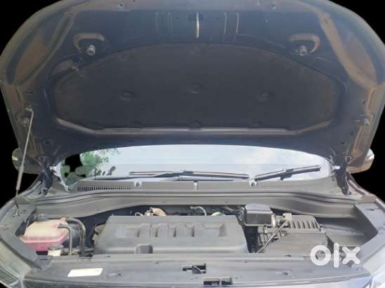Mahindra Xuv700 2.2 Mx Diesel Mt 5 Str, 2024, Diesel