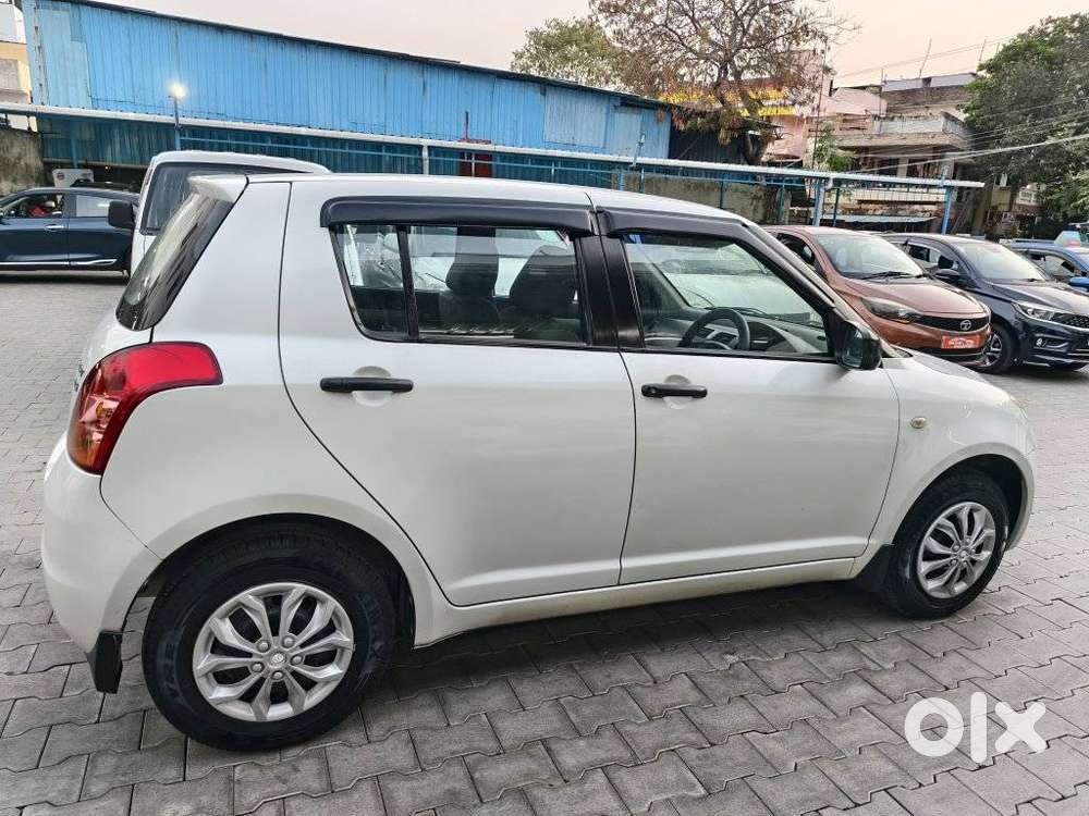 Maruti Suzuki Swift 2004-2010 Vxi Bsiv, 2011, Petrol