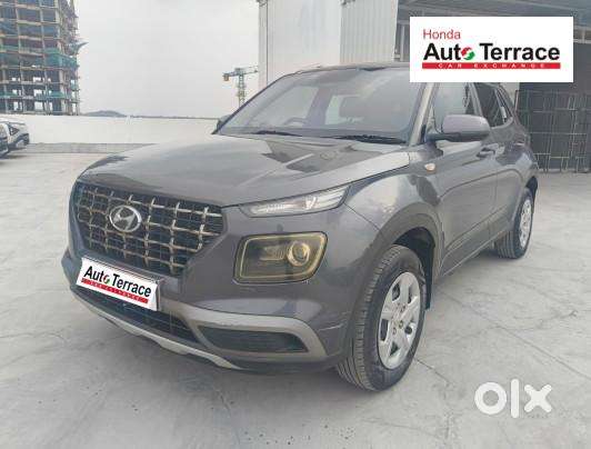 Hyundai Venue S Turbo Dct, 2019, Petrol