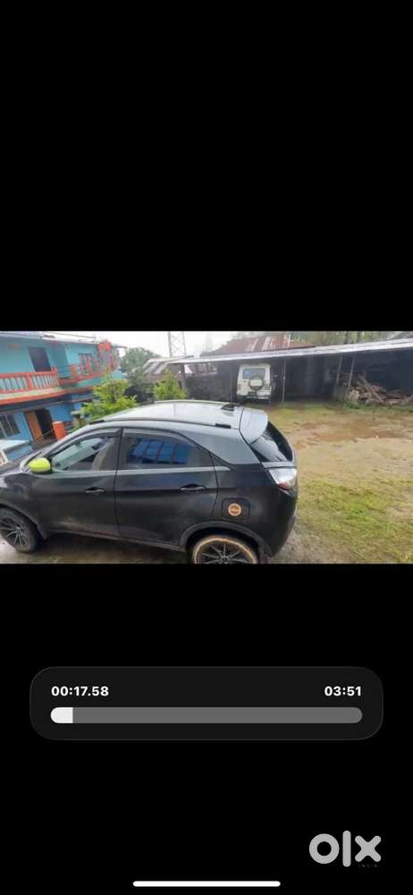 2018 Tata Nexon Petrol (custom Alloys)