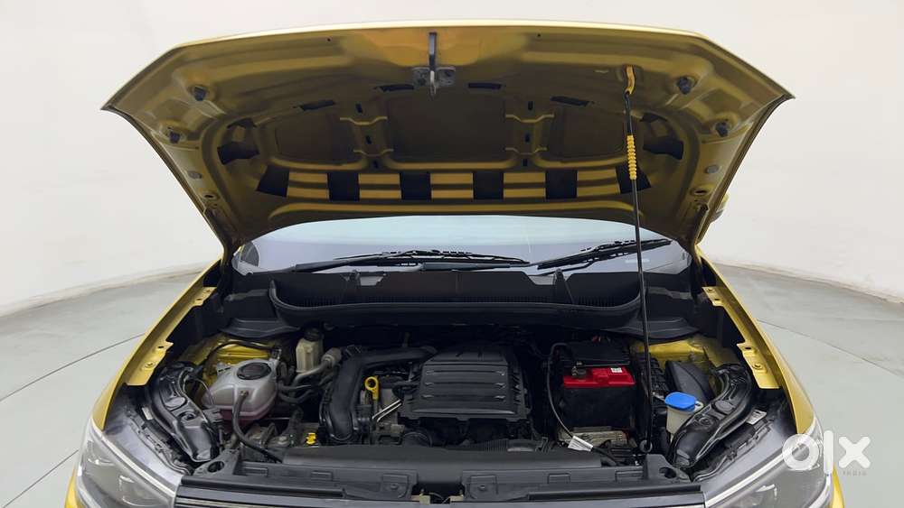 Volkswagen Taigun Topline 1.0 Tsi At (electric Seats), 2021, Petrol