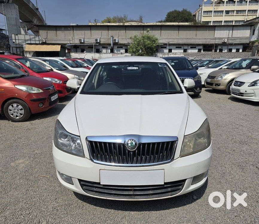Skoda Laura 1.9 Tdi Mt Ambiente, 2009, Diesel
