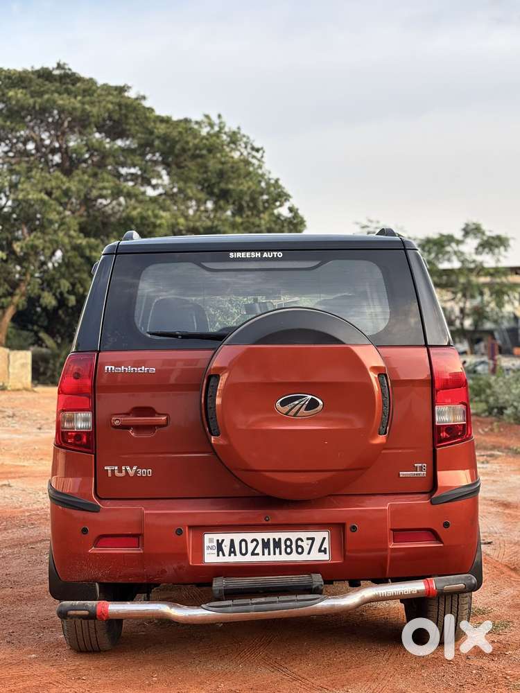 Mahindra Tuv 300 T8 Amt (automatic), 2017, Diesel