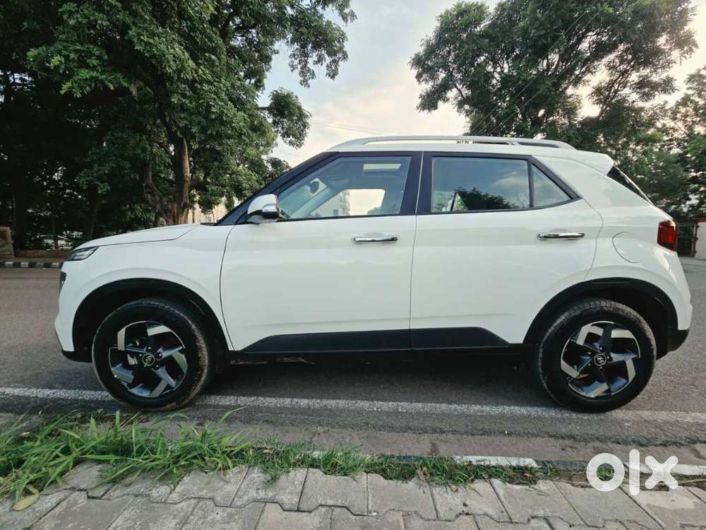 Hyundai Venue 1.0 Sx (o) Turbo Dct, 2021, Petrol