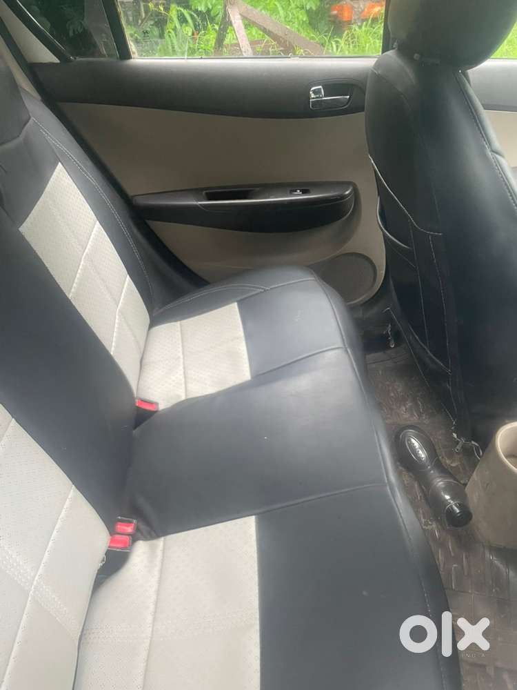 Hyundai I20 Magna 2010 Car