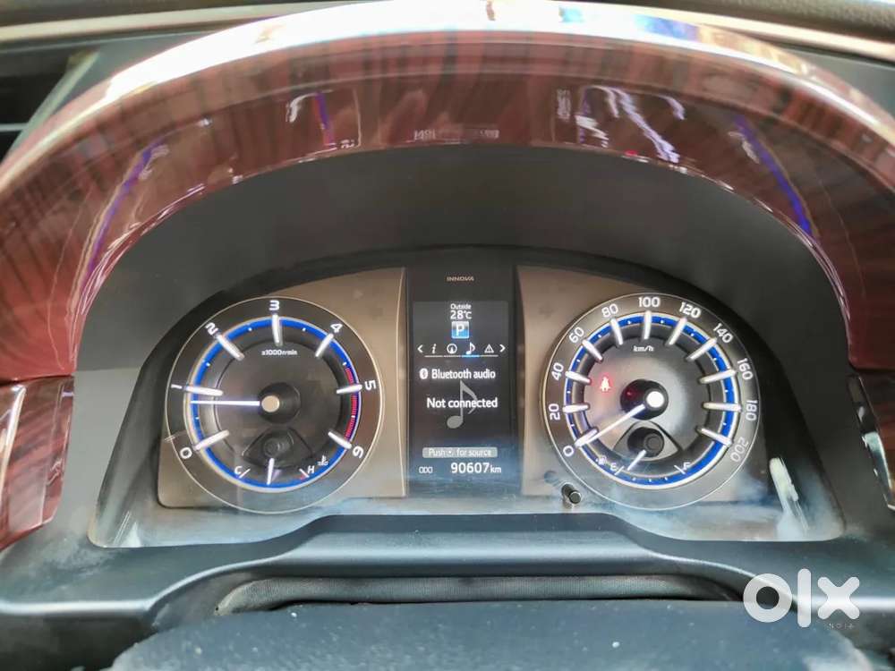 Toyota Innova Crysta 2.8 Zx At 7 Seater, 2018, Diesel