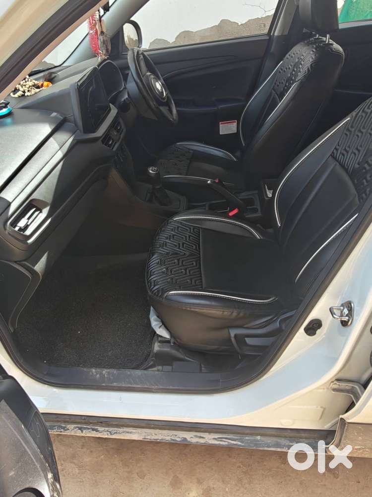 Maruti Suzuki Brezza 2024 Cng & Hybrids 42000 Km Driven