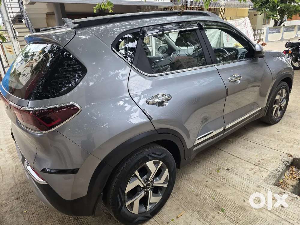 Kia Sonet Htx 1.5 Diesel Manual Topend With Sunroof  2022 Model