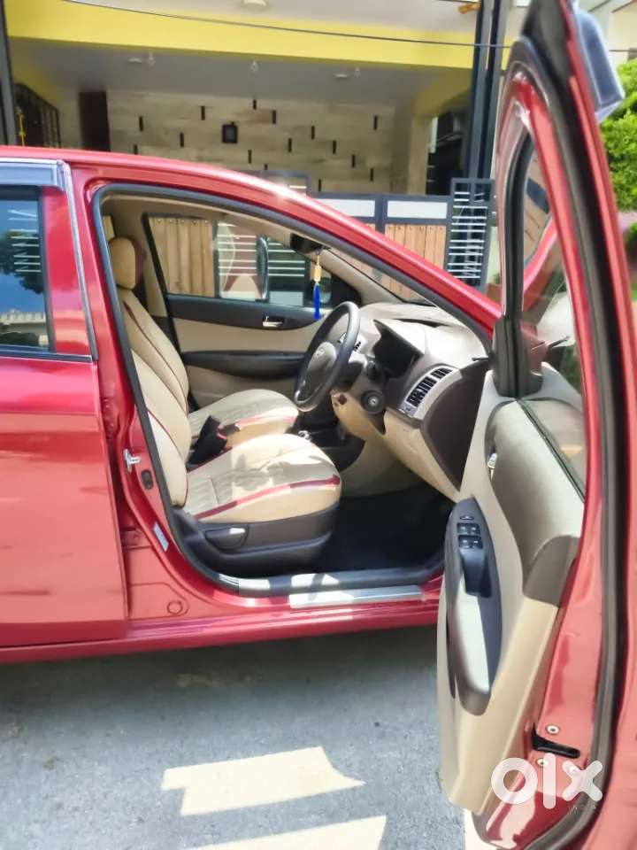 Hyundai I20 Magna, 2011, Petrol