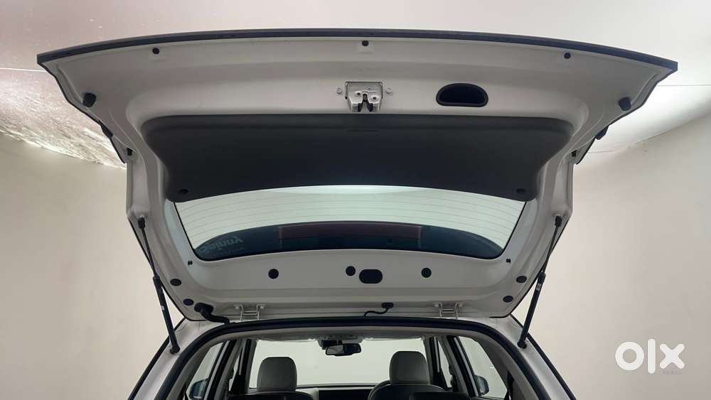Hyundai Creta 1.5 Sx (o) Ivt Petrol, 2025, Petrol