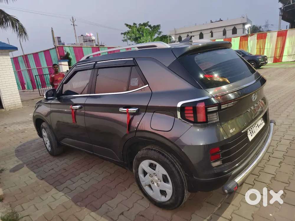 54000 Km Running . Sunroof Bhi Hai