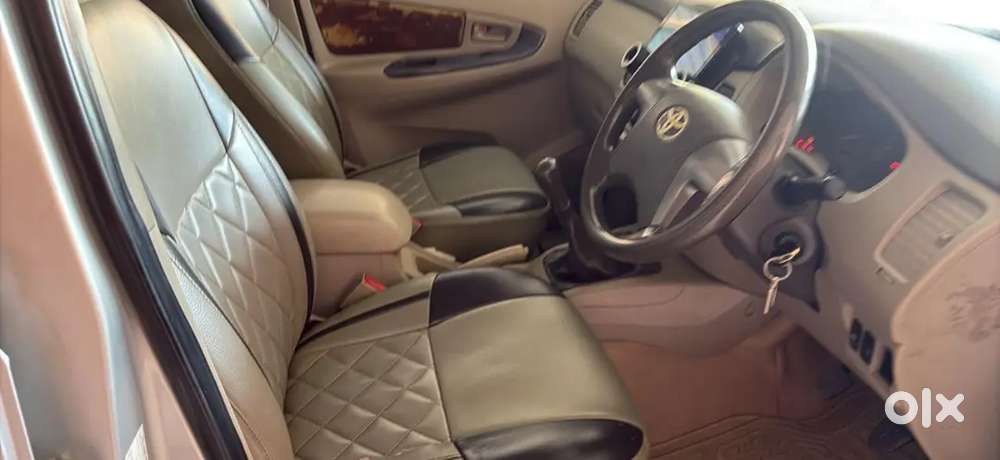 Toyota Innova 2013