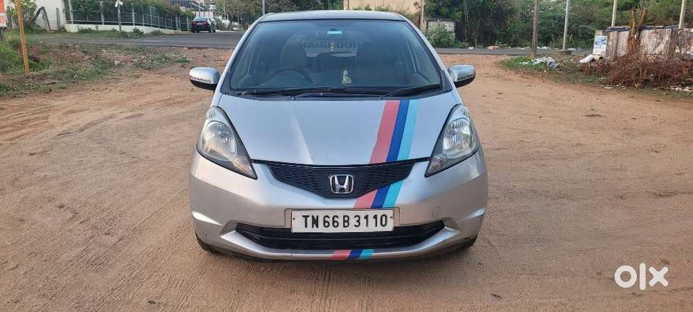 Honda Jazz V Mt Privilege, 2010, Petrol