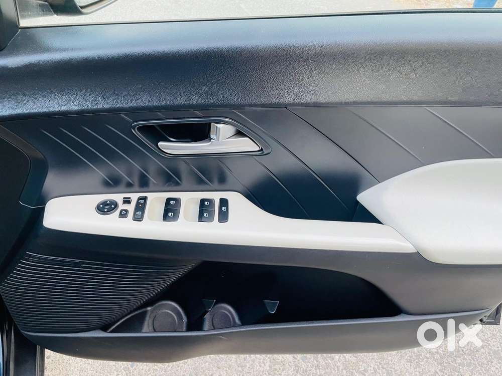 Hyundai Verna 1.5 Sx Ivt, 2023, Petrol