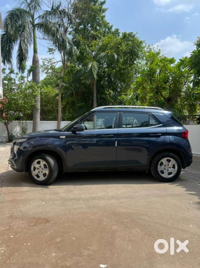 Hyundai Venue S Turbo, 2020, Cng & Hybrids