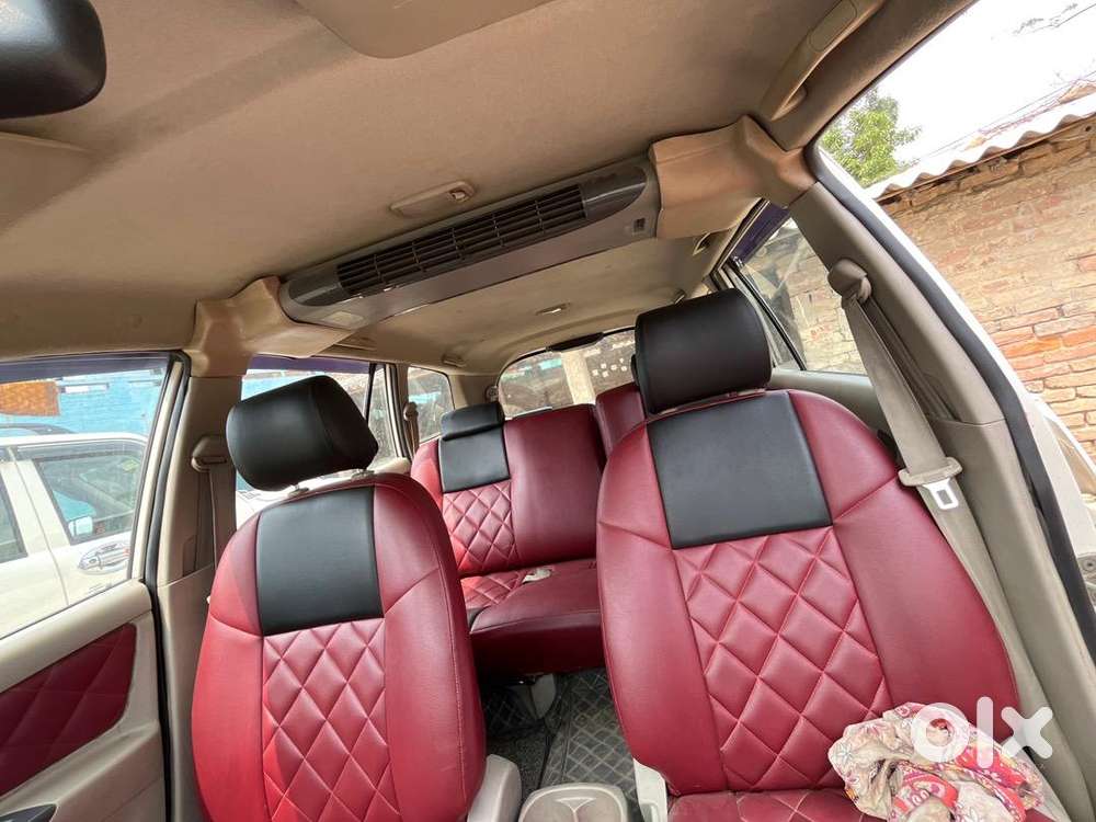 Toyota Innova 2011 Diesel 130456 Km Driven