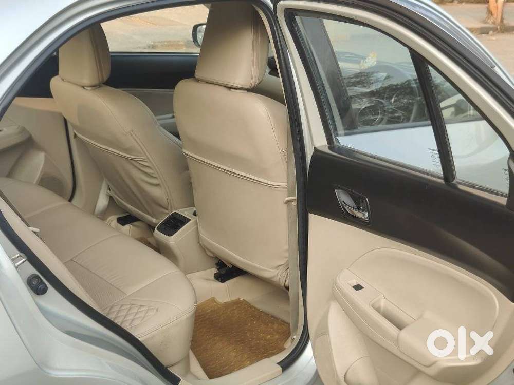 Maruti Suzuki Dzire Vxi Ags, 2020, Petrol