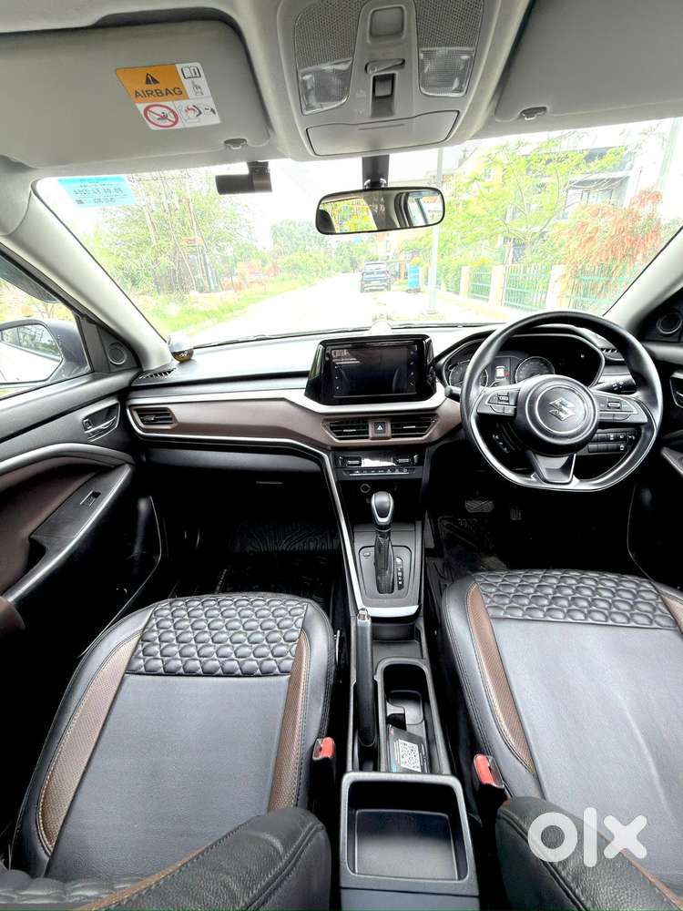 Maruti Suzuki Brezza 1.5 Zxi At Smart Hybrid, 2024, Petrol