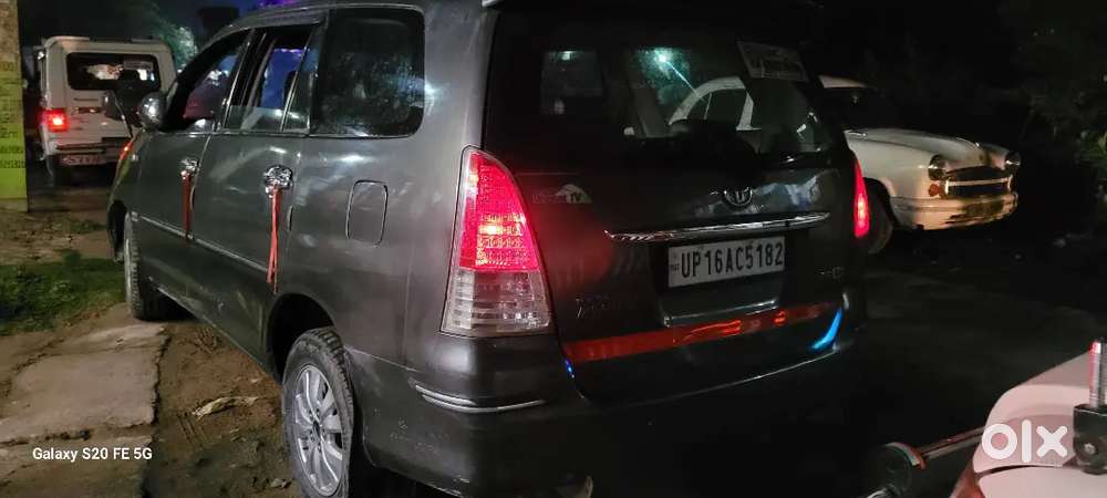 Toyota Innova 2011 Diesel Well Maintained