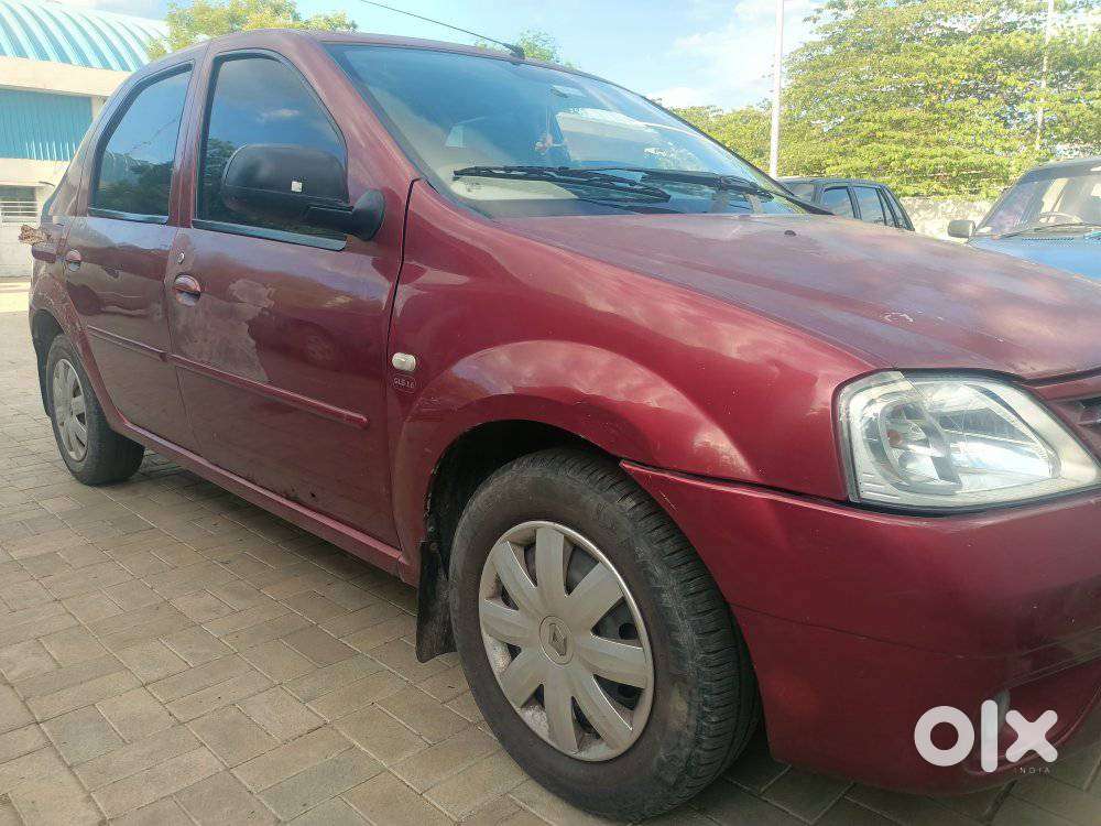 Mahindra Renault Logan, 2008, Petrol