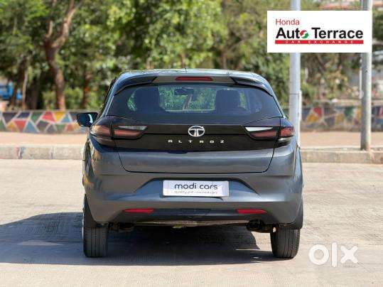 Tata Altroz 1.2 Xz Plus Dark Edition, 2023, Petrol