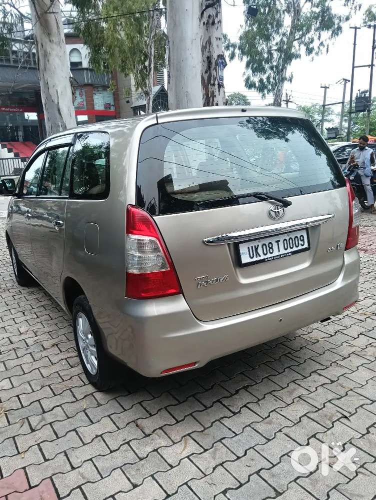 Toyota Innova Diesel 2010 With 1st Ownership