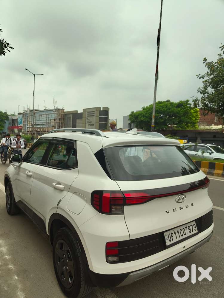 Hyundai Venue S, 2023, Petrol