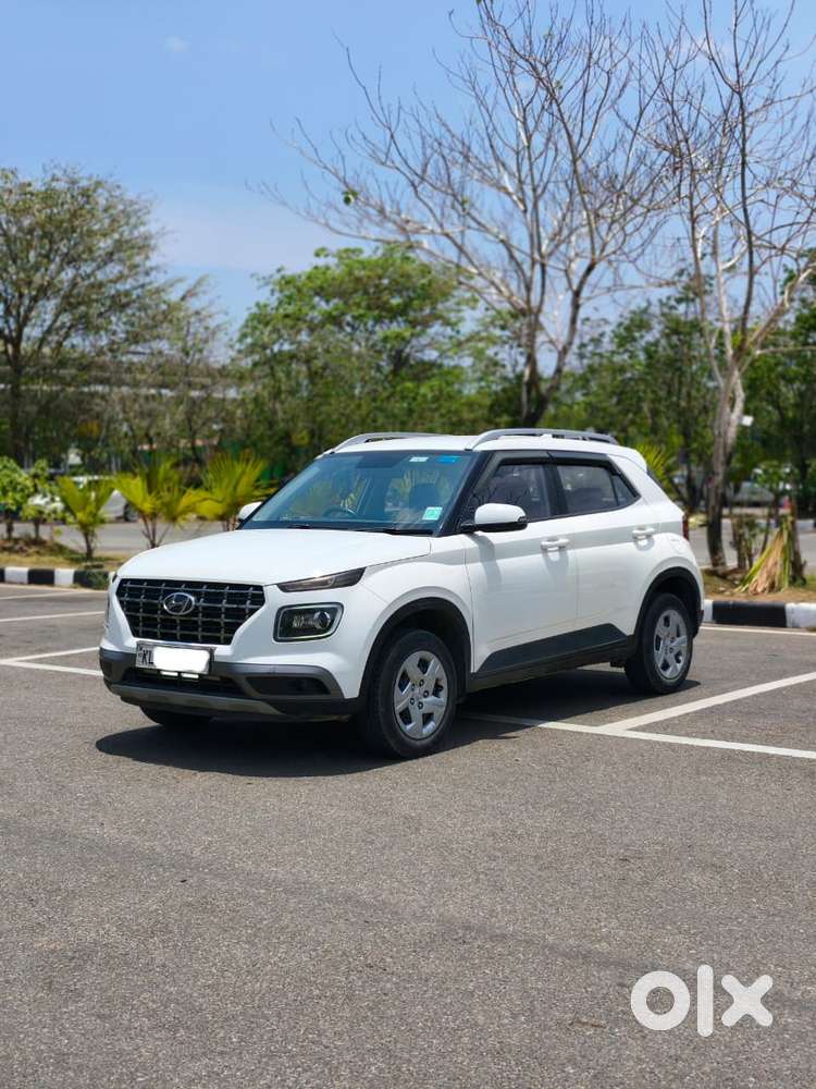 Hyundai Venue 1.2 S Plus, 2021, Petrol