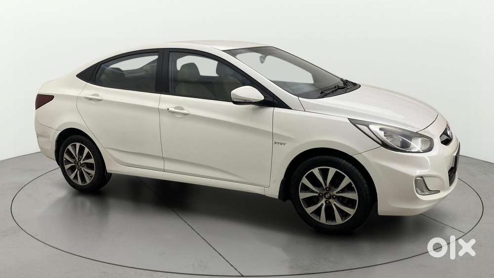 Hyundai Verna Fluidic 1.6 Vtvt Sx, 2013, Petrol