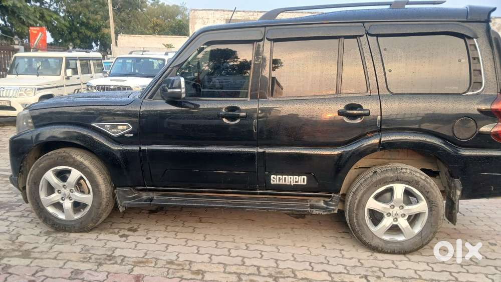 Mahindra Scorpio [ ] 2.2 S5, 2022
